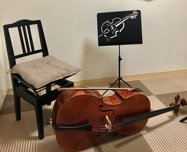 チェロの写真